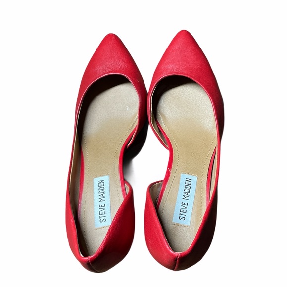Steve Madden Shoes - Steve Madden Red Pumps size 8